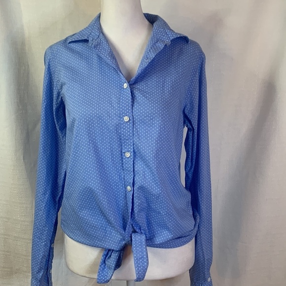 Gap Fitted Blue and White Polka Dot Button Down - Picture 1 of 13